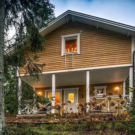 Villa Juhlamenot Oy Soderkulla  Exterior foto
