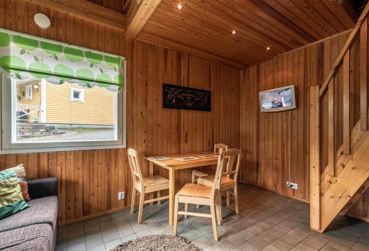 Villa Juhlamenot Oy Soderkulla  Exterior foto