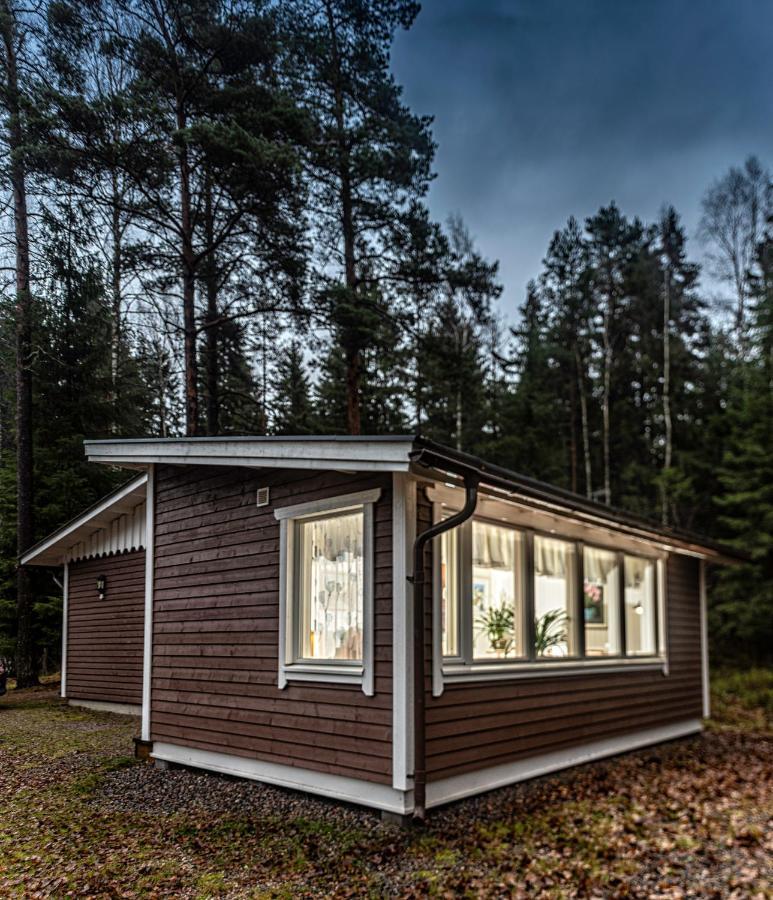 Villa Juhlamenot Oy Soderkulla  Exterior foto